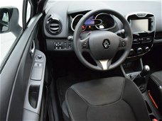 Renault Clio - 0.9 TCE 90PK Expression 5-DRS (CRUISE/NAVI/AIRCO)