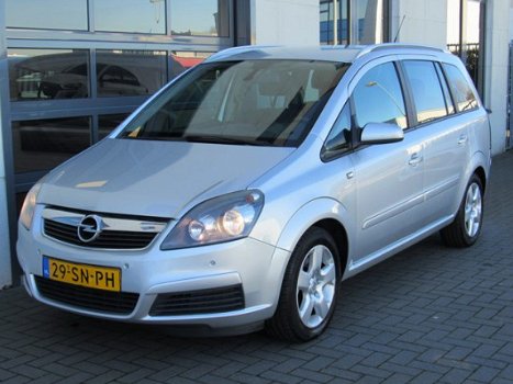 Opel Zafira - 2.2 Executive Nette auto NAP - 1