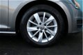 Volkswagen Golf - 1.6 TDI Comfortline Executive BlueMotion/ECC/LMV/PDC/NAV - 1 - Thumbnail