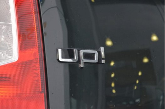 Volkswagen Up! - 1.0 60pk BMT Move Up | Navigatie | Airco | Executive pakket | Volledig dealer onder - 1