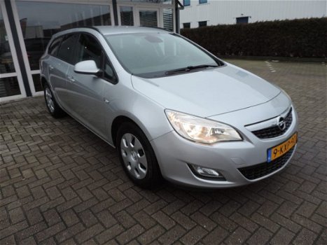 Opel Astra Sports Tourer - 1.7 CDTi Edition 50 procent deal 2.225, - ACTIE Airco / Cruise / Nette au - 1