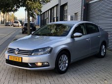 Volkswagen Passat - 1.8 TSI Comfortline CLIMA_NAVI_AUTOMAAT_PDC V+A