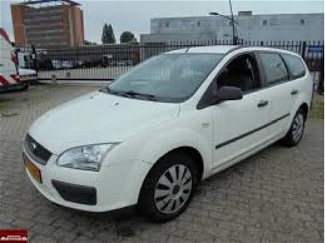 Ford Focus Wagon - 1.4 Cruise Control, Trekhaak, D riem VV - 1