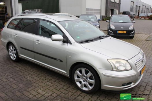 Toyota Avensis Wagon - 2.0 16v VVT-i D4 MOTOR DEFECT - 1