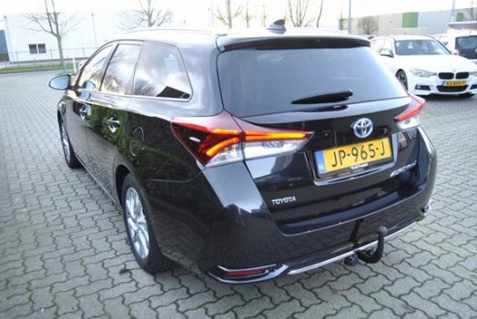 Toyota Auris Touring Sports - 1.8 Hybrid Trend Marge, panorama, afneem trekhaak, clima - 1