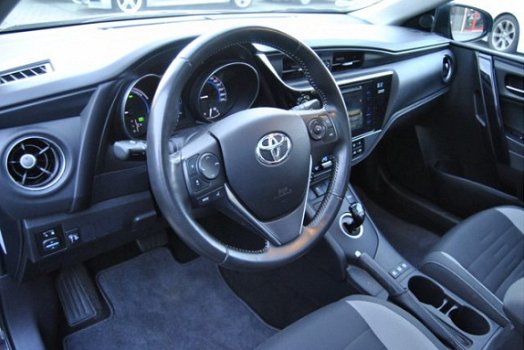 Toyota Auris Touring Sports - 1.8 Hybrid Trend Marge, panorama, afneem trekhaak, clima - 1