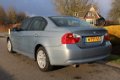 BMW 3-serie - 320i 2.0 150pk Executive 4-drs ECC Airco/Cruise/Navi/PDC - 1 - Thumbnail