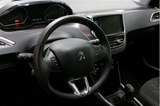 Peugeot 2008 - 1.2 VTi Active Panodak, Clima, Cruise, Navi, LM Velgen, LED, Park Sensors - 1