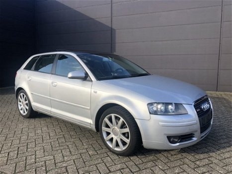 Audi A3 Sportback - 2.0 TDI -PANO-XENON-LEDER-NAVI - 1