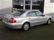 Mercedes-Benz E-klasse - 240 Elegance ECC NAVI AFN TREKHAAK FISCAAL VRIENDELIJK - 1 - Thumbnail