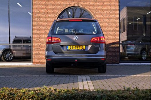 Volkswagen Sharan - 2.0 TDI DSG Comfortline 7p. Navigatie, PDC - 1