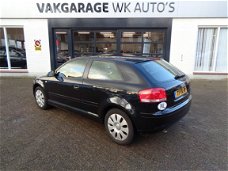 Audi A3 Sportback - 1.6 FSI Attraction Pro Line Business / Cruise Controle /