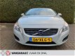 Volvo V60 - 1.6 T3 Kinetic Navigatie-bleutooth-parkeersensoren-Cosmic metallic white - 1 - Thumbnail