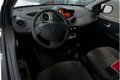 Renault Twingo - 1.2-16V Collection AIRCO / ELEK.RAMEN / SPORT STRIPING / RADIO.CD / PRIVACY.GLASS / - 1 - Thumbnail