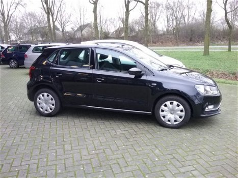 Volkswagen Polo - 1.2 TSI Highline NAVI / TREKHAAK / STUURBEDIENING MOOIE AUTO MET FIJNE 1.2L 4 CILI - 1