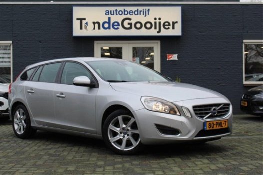 Volvo V60 - 1.6 T3 Kinetic | CLIMATE | NAV. | TREKHAAK |17 