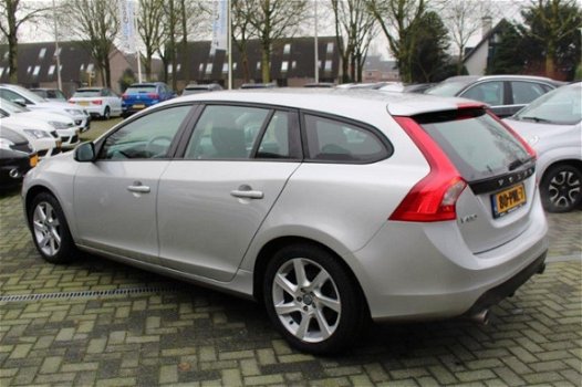 Volvo V60 - 1.6 T3 Kinetic | CLIMATE | NAV. | TREKHAAK |17 