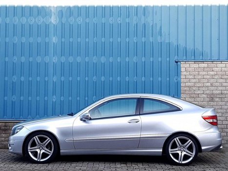 Mercedes-Benz C-klasse Coupé - C180 KOMPRESSOR H6 NAVI | CLIMA | HALF LEDER/STOF - 1