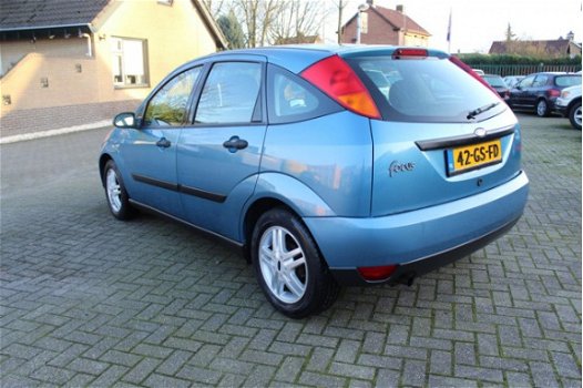 Ford Focus - 1.6-16V Collection - 1