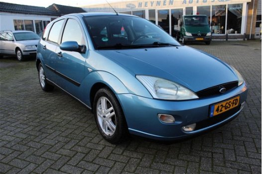 Ford Focus - 1.6-16V Collection - 1