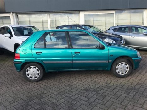 Peugeot 106 - Green 1.4 Stuurbekr. El.ramen Sunroof 150.884km - 1