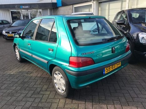 Peugeot 106 - Green 1.4 Stuurbekr. El.ramen Sunroof 150.884km - 1