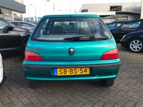 Peugeot 106 - Green 1.4 Stuurbekr. El.ramen Sunroof 150.884km - 1