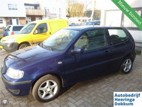 Volkswagen Polo - 1.4 Comfortline - 1