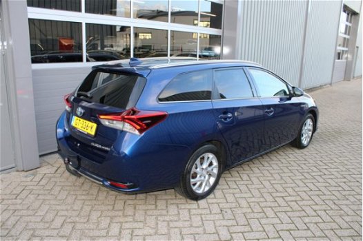 Toyota Auris Touring Sports - 1.8 Hybrid Lease pro 1e eig Half Leer Led Xenon Panoramadak - 1