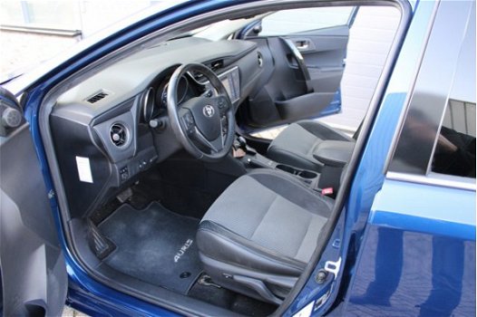 Toyota Auris Touring Sports - 1.8 Hybrid Lease pro 1e eig Half Leer Led Xenon Panoramadak - 1