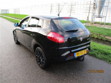 Fiat Bravo - 1.9 MultiJet Dynamic 5 Drs met Airco - 1