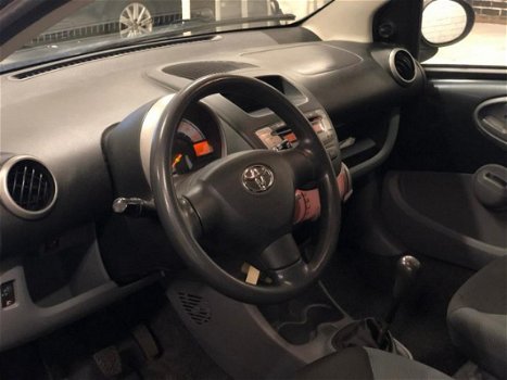 Toyota Aygo - 1.0-12V Airco, Elec.Pakket, Radio, Rijdt Goed - 1