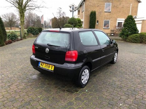 Volkswagen Polo - 1.0 - 1