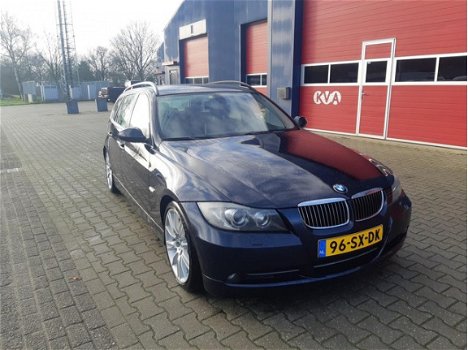 BMW 3-serie Touring - 330d High Executive - 1