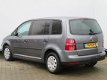 Volkswagen Touran - 1.9 TDI Comfortline - 1 - Thumbnail