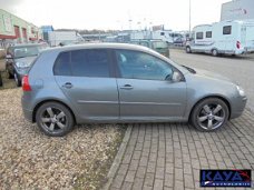 Volkswagen Golf - 1.6Fsi Turijn Nap Clima Apk 05-20