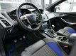 Ford Focus Wagon - 2.0 EcoBoost ST-2 Recaro *250pk* NIEUWSTAAT Orig. NL 2e eig. 18 Inch APK 02-2021 - 1 - Thumbnail