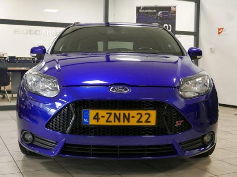 Ford Focus Wagon - 2.0 EcoBoost ST-2 Recaro *250pk* NIEUWSTAAT Orig. NL 2e eig. 18 Inch APK 02-2021 - 1