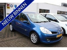 Renault Clio - 1.2-16V Dynamique + Airco + Trekhaak