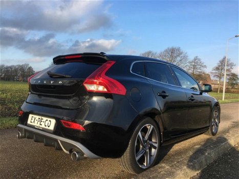 Volvo V40 - 2016 D4 Nordic+ Automaat, Leder, 85DKM - 1