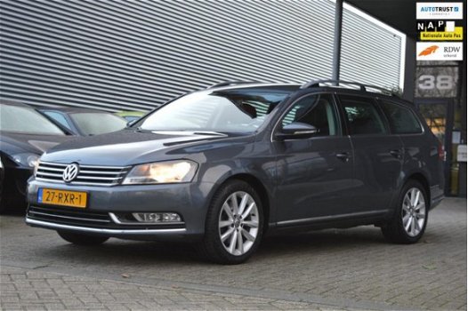 Volkswagen Passat Variant - 1.4 TSI Highline BlueMotion NaviLederNap - 1