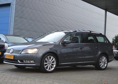 Volkswagen Passat Variant - 1.4 TSI Highline BlueMotion NaviLederNap - 1