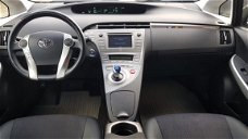 Toyota Prius - 1.8 Plug-in Dynamic Business Navi l BTW l 15"Wintebandenset l 17'Lmv zwart