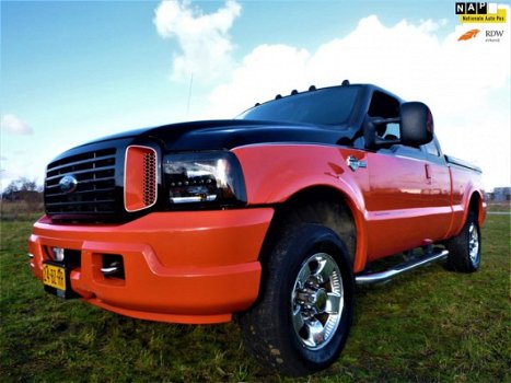 Ford F250 - USA 2004 HARLEY DAVIDSON MARGE ALL OPT 7000KG TREK - 1