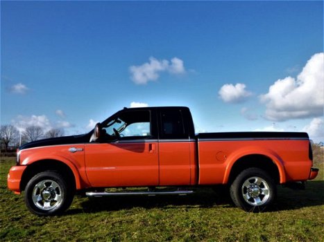 Ford F250 - USA 2004 HARLEY DAVIDSON MARGE ALL OPT 7000KG TREK - 1