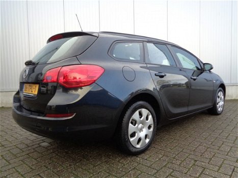 Opel Astra Sports Tourer - 1.4 Business Edition 101PK Airco Cruise - 1