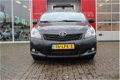 Toyota Verso - 1.8 VVT-i Aspiration 7p. automaat met navigatie, trekhaak en lm velgen - 1 - Thumbnail