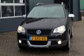 Volkswagen Polo - 1.4-16V Cross (81pk) Clima/ Elek.Pakket/ C.V. Afstand/ 16''LMV/ Dakrail/ Stoelverw - 1 - Thumbnail