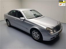 Mercedes-Benz E-klasse - 220 CDI Classic Airco Ecc, Cruise Control, Navigatie, 16" Lm velgen