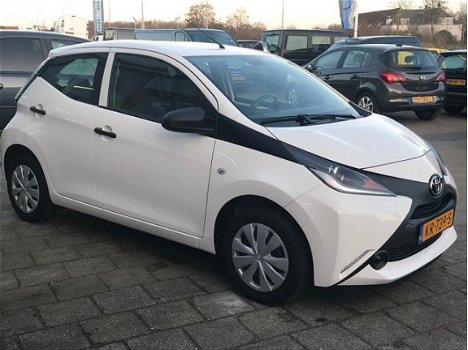 Toyota Aygo - 1.0 VVT-i x-now Airco - 1